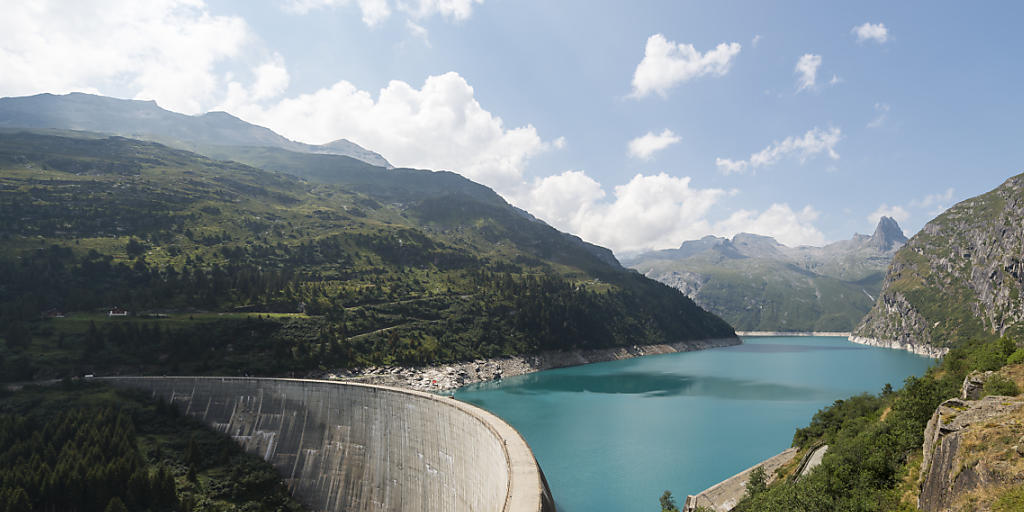 Die Energiekommission des Nationalrates will die Wasserkraft nicht mit einer zusätzlichen Abgabe, sondern mit einer Abnahmegarantie stärken. (Symbolbild)
