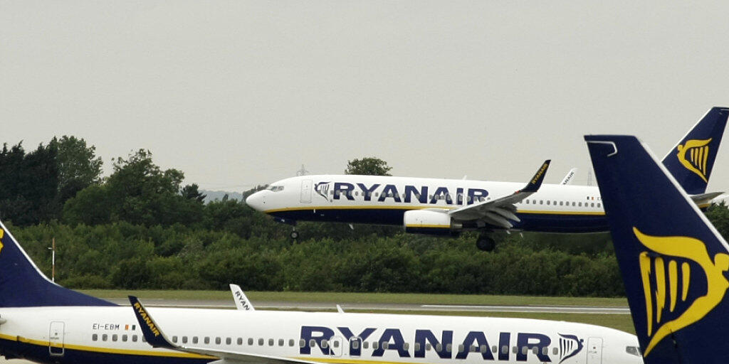 Der Billigfluggesellschaft Ryanair dürfte just zu Ostern ein Streik in Portugal drohen. (Archivbild)