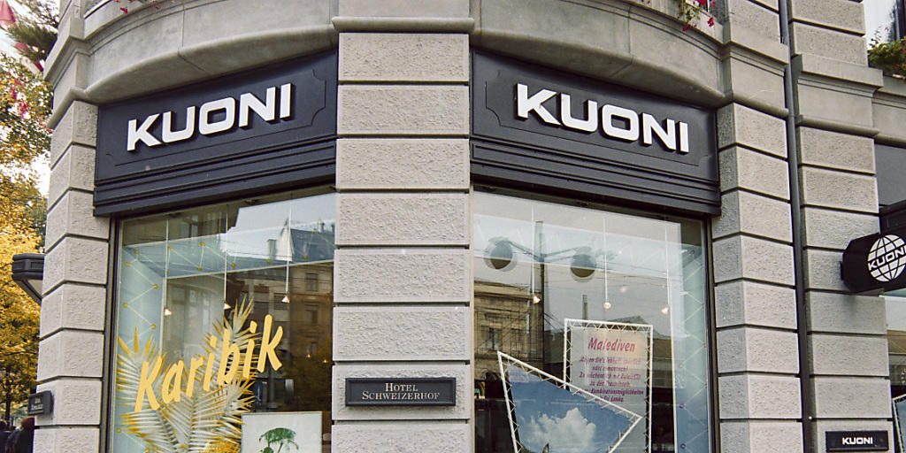 Kuoni-Reisebüro in Zürich: Der Name bleibt erhalten, der Besitzer wechselt. DER Touristik übernimmt von Kuoni die Reisebüros in der Schweiz und das Geschäft mit Privatkunden in anderen europäischen Ländern (Archiv)