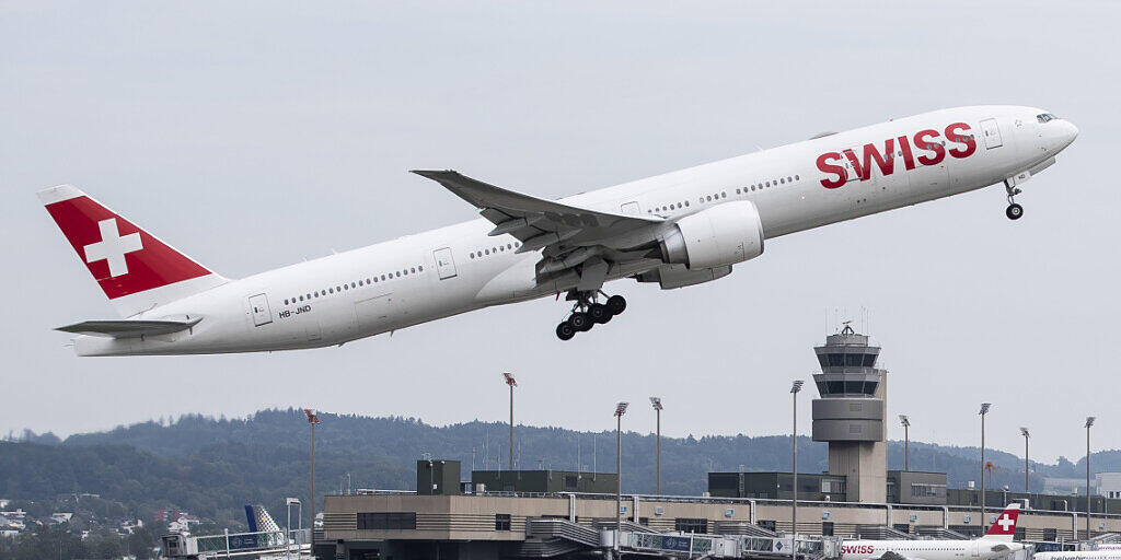 So langsam heben sie wieder ab - die Flieger der Swiss. (Archivbild) So langsam heben sie wieder ab - die Flieger der Swiss. (Archivbild)