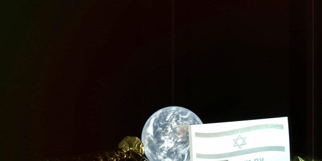 Israel wollte am Donnerstag mit der Raumsonde "Beresheet" auf dem Mond landen. Dies gelang jedoch nicht: Nach Angaben der Organisation SpaceIL war der wichtigste Motor der Raumsonde beim Landemanöver ausgefallen. Die Kommunikation mit der Sonde ging verloren.