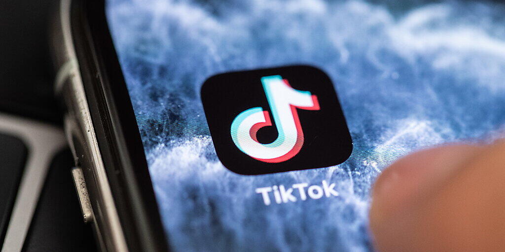 Geht es nach dem Willen des chinesischen Technologiekonzerns ByteDance soll das US-Geschäft von TikTok eine Partnerschaft mit dem US-Softwarekonzern Oracle eingehen. (Archivbild)