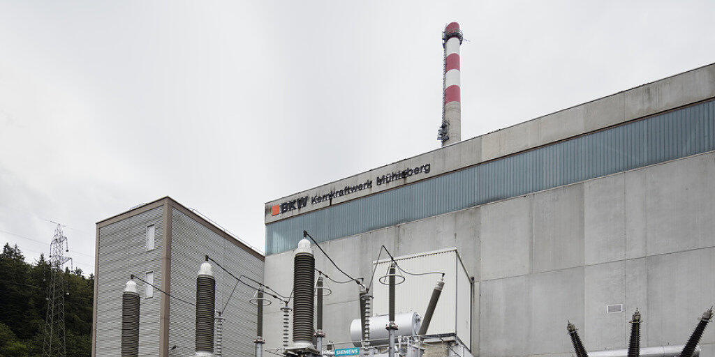 Das Atomkraftwerk im bernischen Mühleberg. Die BKW als Betreiberin muss womöglich noch einen neuen Hochwassernachweis liefern. (Archivbild)