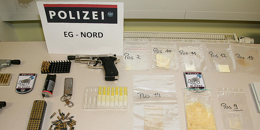 Anfang September haben die oberösterreichische und die tschechische Polizei gemeinsam einen Drogenring gesprengt, der Crystal Meth von Tschechien nach Oberösterreich geschmuggelt hat. In der Schweiz dürfte der Konsum der Droge aber nur einen marginalen Stellenwert haben. (Archivbild) Anfang September haben die oberösterreichische und die tschechische Polizei gemeinsam einen Drogenring gesprengt, der Crystal Meth von Tschechien nach Oberösterreich geschmuggelt hat. In der Schweiz dürfte der Konsum der Droge aber nur einen marginalen Stellenwert haben. (Archivbild)