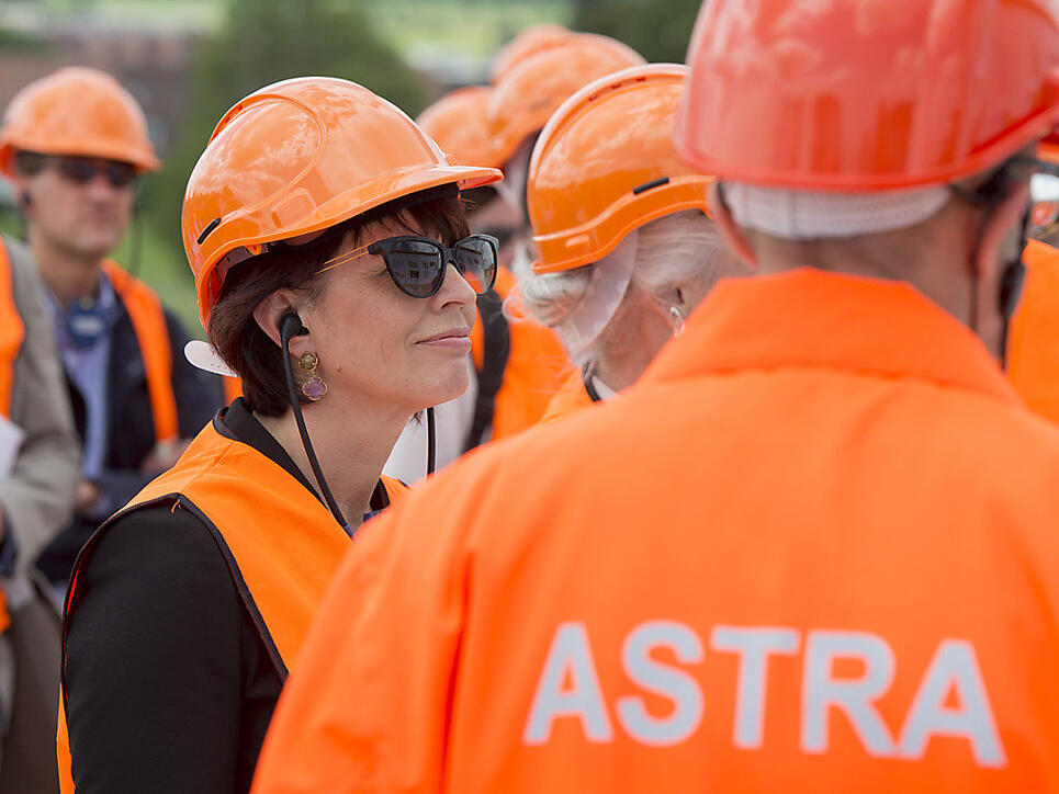 Energiewende, Tunnels und Strassen: Die abtretende Bundesrätin Doris Leuthard wird von allen Seiten für ihre Verdienste gewürdigt. (Archivbild)