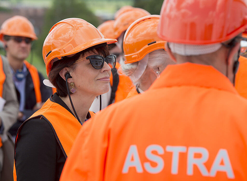 Energiewende, Tunnels und Strassen: Die abtretende Bundesrätin Doris Leuthard wird von allen Seiten für ihre Verdienste gewürdigt. (Archivbild) Energiewende, Tunnels und Strassen: Die abtretende Bundesrätin Doris Leuthard wird von allen Seiten für ihre Verdienste gewürdigt. (Archivbild)