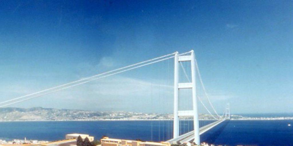Computersimulation des ehemaligen Projekts: So könnte die Hängebrücke über die Strasse von Messina aussehe (Archiv).