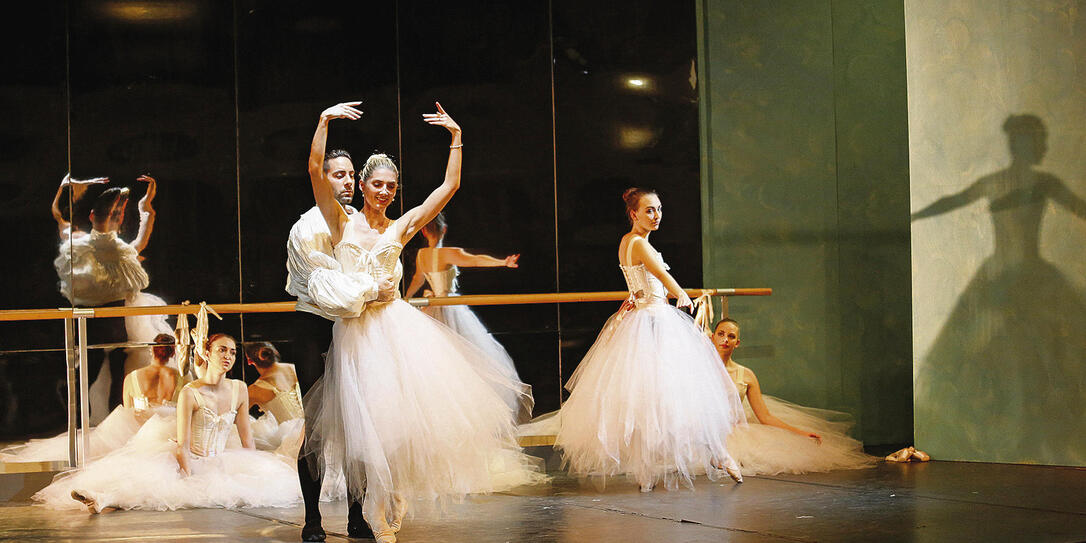 Operette, Balzers.