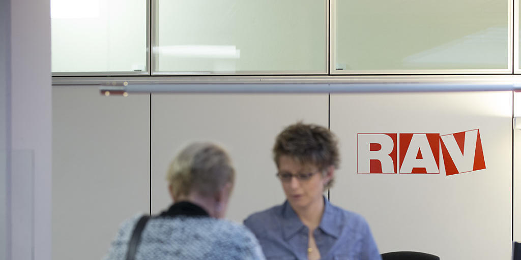 Die Arbeitslosigkeit hat sich in der Schweiz gegen Jahresende aufgrund saisonaler Effekte leicht erhöht. (Symbolbild) Die Arbeitslosigkeit hat sich in der Schweiz gegen Jahresende aufgrund saisonaler Effekte leicht erhöht. (Symbolbild)