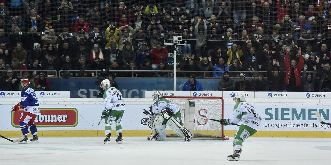 SPENGLER CUP, EISHOCKEY, HOCKEY SUR GLACE, JOKERIT HELSINKI, HC SALAVAT YULAEV UFA