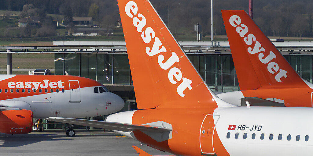 Der britische Billigflieger ist Opfer eines Cyberangriffs geworden. Hacker verschafften sich Zugriff auf E-Mails und Reisedaten von rund neun Millionen Kunden. Der britische Billigflieger ist Opfer eines Cyberangriffs geworden. Hacker verschafften sich Zugriff auf E-Mails und Reisedaten von rund neun Millionen Kunden.