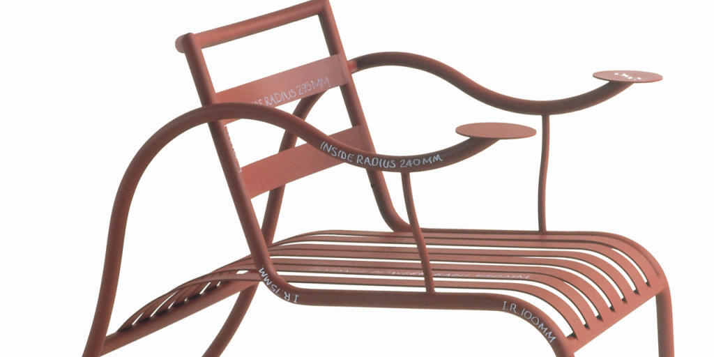 Den "Thinking Man's Chair" (1986) entwarf der britische Designer Jasper Morrison für die internationale Firma Cappellini. Der Stuhl ist in der Ausstellung "Jasper Morrison - Thingness" im Museum für Gestaltung in Zürich zu sehen.