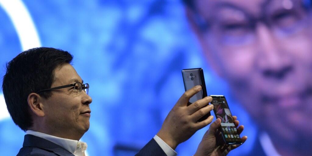 Will - oder muss - ohne Apps aus dem Hause Google auskommen: Huawei-Chef Richard Yu. (Archivbild)