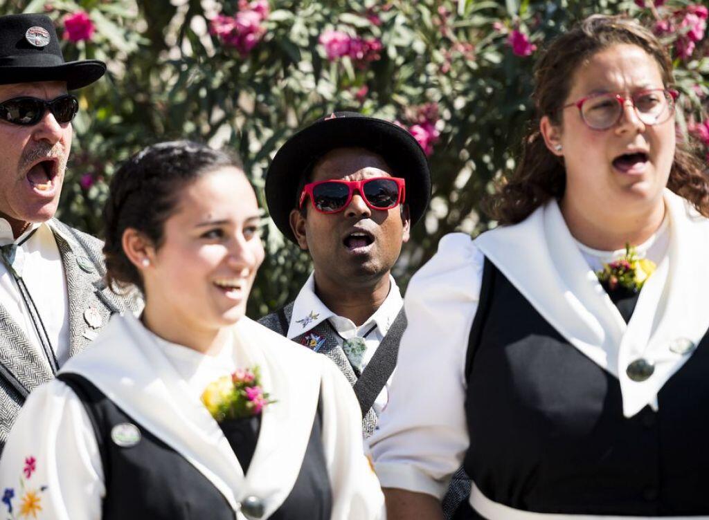 Ein Jodler-Chor aus Saas-Fee am Westschweizer Jodlerfest dieses Wochenende in Yverdons-les-Bains. Ein Jodler-Chor aus Saas-Fee am Westschweizer Jodlerfest dieses Wochenende in Yverdons-les-Bains.