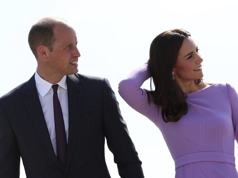 Wegen Oben-Ohne-Fotos der britischen Herzogin Kate ist ein People-Magazin verurteilt worden. Das Paar erhält rund 100'000 Euro Schadenersatz. (Archiv)