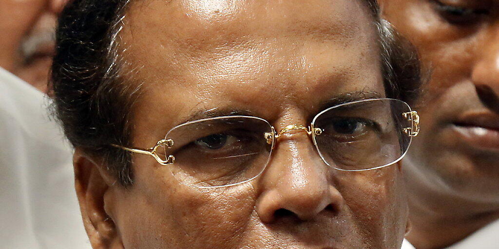 Zieht Konsequenzen für die Sicherheitskräfte nach den verheerenden Anschlägen in Sri Lanka: Staatspräsident Maithripala Sirisena. Zieht Konsequenzen für die Sicherheitskräfte nach den verheerenden Anschlägen in Sri Lanka: Staatspräsident Maithripala Sirisena.