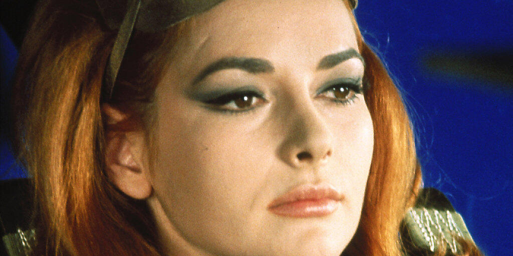 Karin Dor in einer Szene des James-Bond-Films "Man lebt nur zweimal". (Archiv)