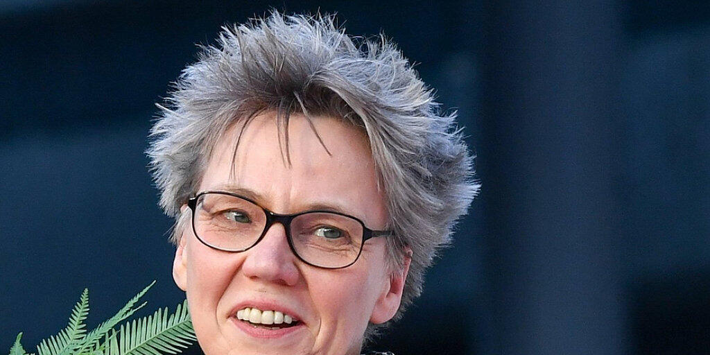 Die deutsche Autorin Esther Kinsky wird an der Buchmesse mit dem Preis der Leipziger Buchmesse in der Kategorie Belletristik ausgezeichnet.