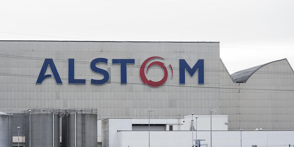 Alstom-Fabrik in Birr im Kanton Aargau: Nach der Übernahme der Energiesparte durch den US-Mischkonzern General Electric dürften hier weniger Stellen wegfallen als zunächst erwartet. Alstom-Fabrik in Birr im Kanton Aargau: Nach der Übernahme der Energiesparte durch den US-Mischkonzern General Electric dürften hier weniger Stellen wegfallen als zunächst erwartet.