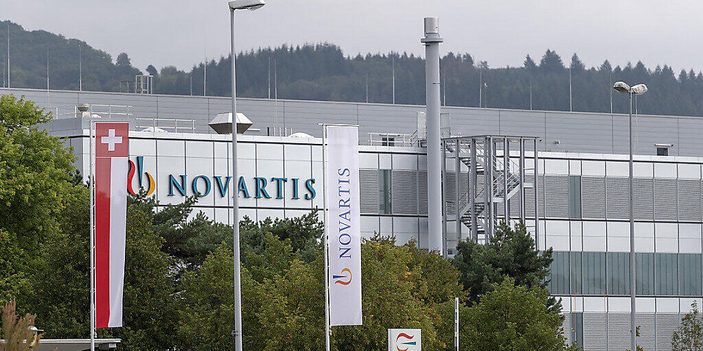 Novartis erhöht im nächsten Jahr die Löhne an Schweizer Standorten. Die Lohnsumme erhöht sich um 1,2 Prozent.(Archivbild)
