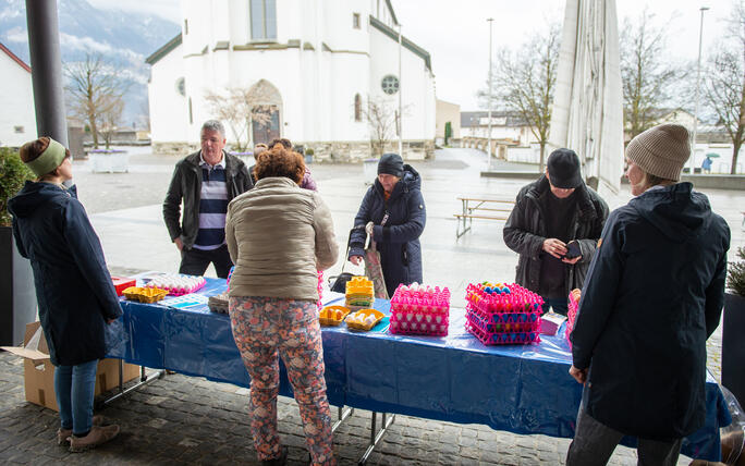 Verkauf von Karfreitags-Eiern in Eschen