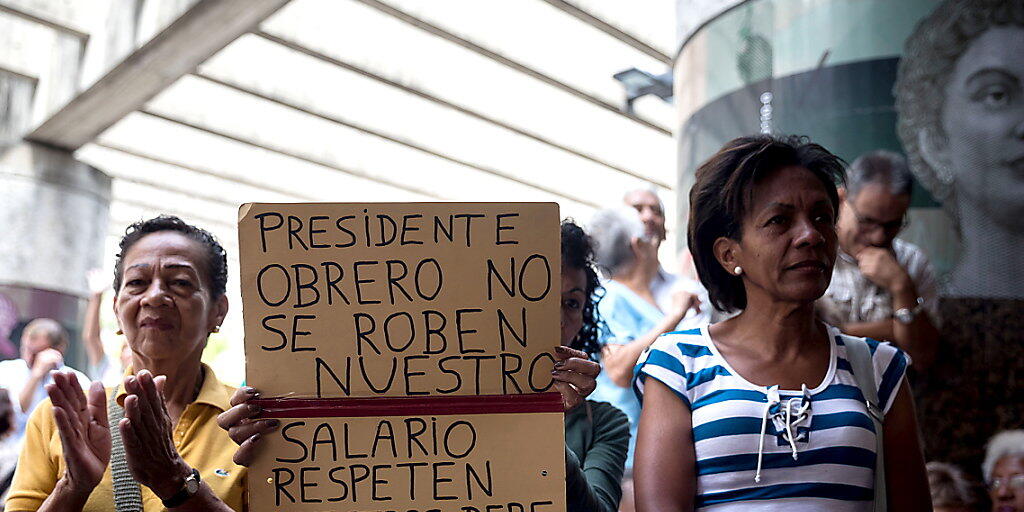 Hyperinflation in Venezuela: Rentnerinnen und Rentner gingen am 3. Oktober auf die Strasse und fordert eine Rentenerhöhung. (Archiv)