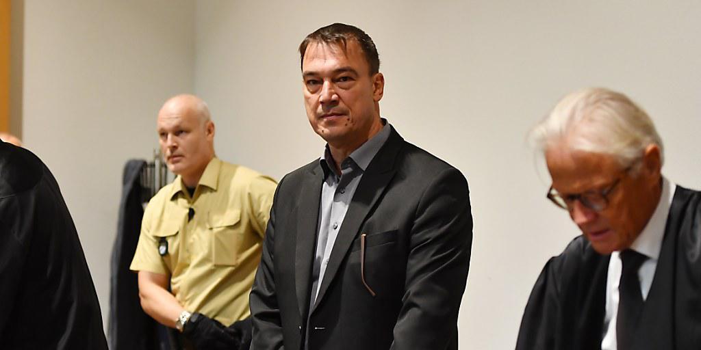 Der bayerische Politiker Förster hat zum Prozessauftakt ein umfassendes Geständnis abgelegt. Dennoch drohen ihm mehrere Jahre Gefängnis.