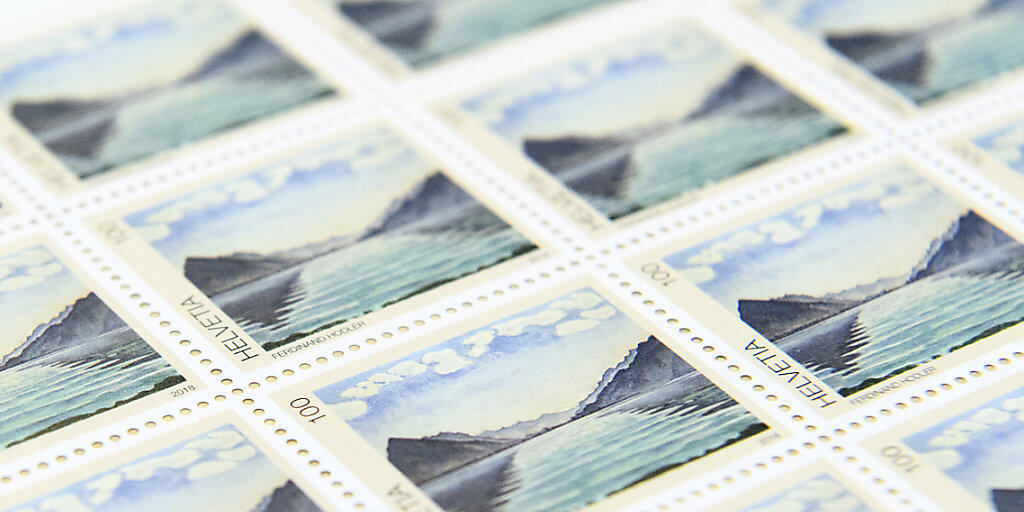 Die Schweizerische Post lässt bestimmte Briefmarken in Deutschland drucken, weil die gewünschte Qualität von inländischen Anbietern nicht gewährleistet werden kann. (Symbolbild)