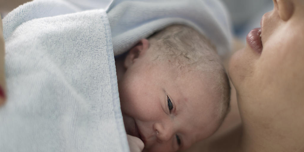 Das Verfassungsgericht hat gesprochen: Kinder können künftig in Italien den Familiennamen der Mutter bekommen. (Symbolbild)