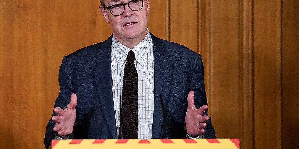 ARCHIV - Sir Patrick Vallance, Gesundheitsexperte und Regierungsberater, spricht während einer Pressekonferenz zur aktuellen Situation im Kampf gegen das Coronavirus. Foto: Andrew Parsons/10 Downing Stre/dpa - ACHTUNG: Nur zur redaktionellen Verwendung und nur mit vollständiger Nennung des vorstehenden Credits ARCHIV - Sir Patrick Vallance, Gesundheitsexperte und Regierungsberater, spricht während einer Pressekonferenz zur aktuellen Situation im Kampf gegen das Coronavirus. Foto: Andrew Parsons/10 Downing Stre/dpa - ACHTUNG: Nur zur redaktionellen Verwendung und nur mit vollständiger Nennung des vorstehenden Credits