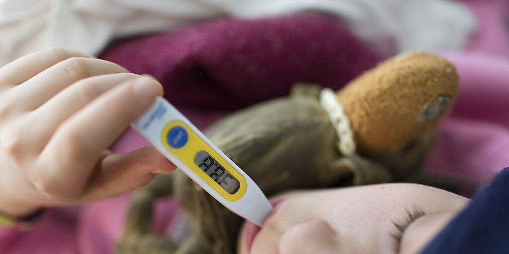 Fast alle können das Fieberthermometer weglegen: Die Grippe-Epidemiee ist für diesen Winter zu Ende. (Themenbild)