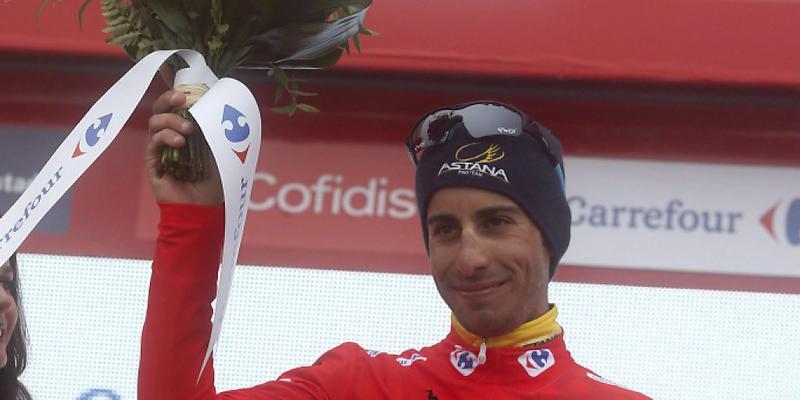 Fabio Aru bleibt im roten Leadertrikot der Vuelta