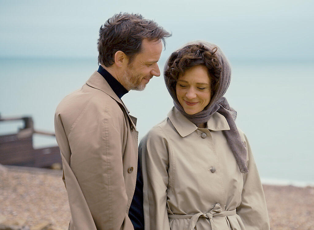 Freddy Drilhon und Katharina von Arx - in "Bis ans Ende der Träume" gespielt von Christophe Sermet und Sabine Timoteo (Bild) - verband eine ungewöhnliche Liebesgeschichte. Freddy Drilhon und Katharina von Arx - in "Bis ans Ende der Träume" gespielt von Christophe Sermet und Sabine Timoteo (Bild) - verband eine ungewöhnliche Liebesgeschichte.
