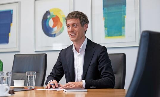 Interview mit Max R&uuml;disser