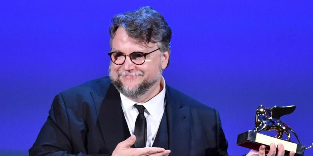 Der mexikanische Regisseur Guillermo del Toro widmete in Venedig seinen Goldenen Löwen jungen lateinamerikanischen Filmemachern.