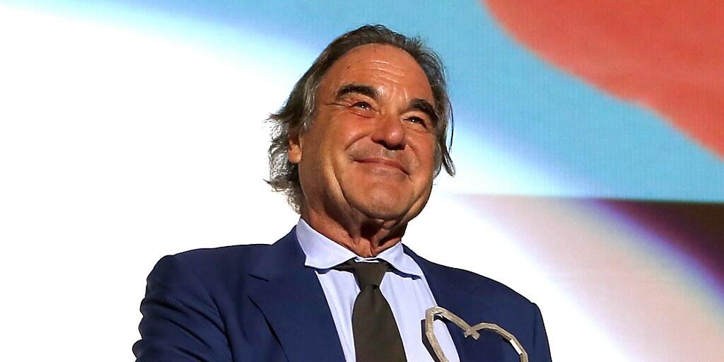 Oliver Stone plant ein neues Projekt, das sich von früheren Filmen unterscheiden soll. (Archivbild)