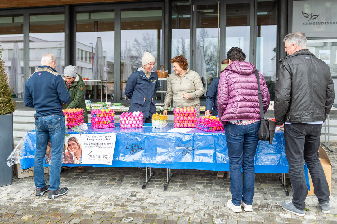 Verkauf von Karfreitags-Eiern in Eschen