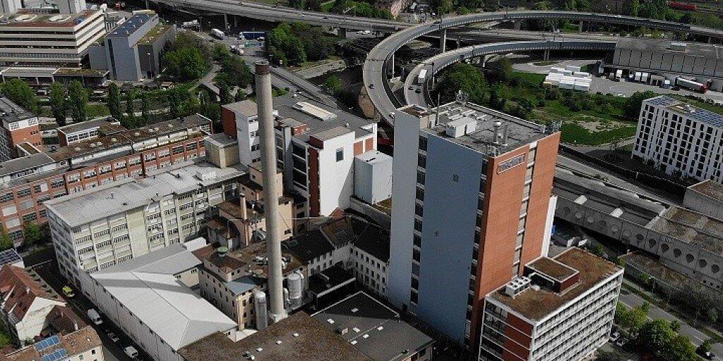 In Basel könnten bei Nestlé bis zu 100 von 177 Stellen verloren gehen. In Basel könnten bei Nestlé bis zu 100 von 177 Stellen verloren gehen.