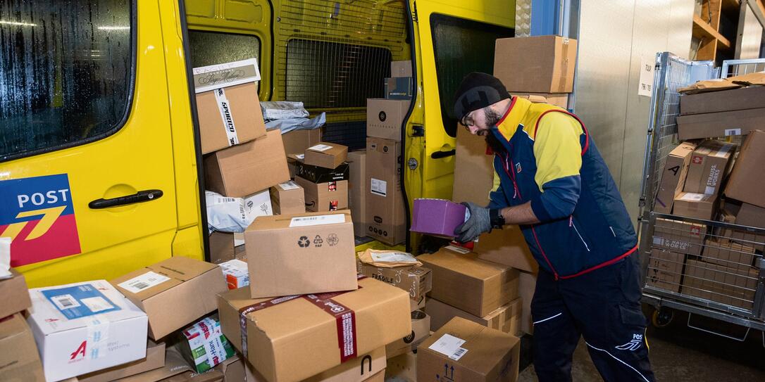 Das Paketgesch&auml;ft stagnierte im Gesch&auml;ftsjahr 2025 und konnte den R&uuml;ckgang im Briefgesch&auml;ft nicht kompensieren.