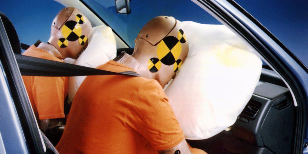 Millionen Wagen müssen in den USA umgerüstet werden, weil die Airbags der Firma Takata so kräftig auslösen, dass sie tödliche Verletzungen verursachen können. (Archiv)