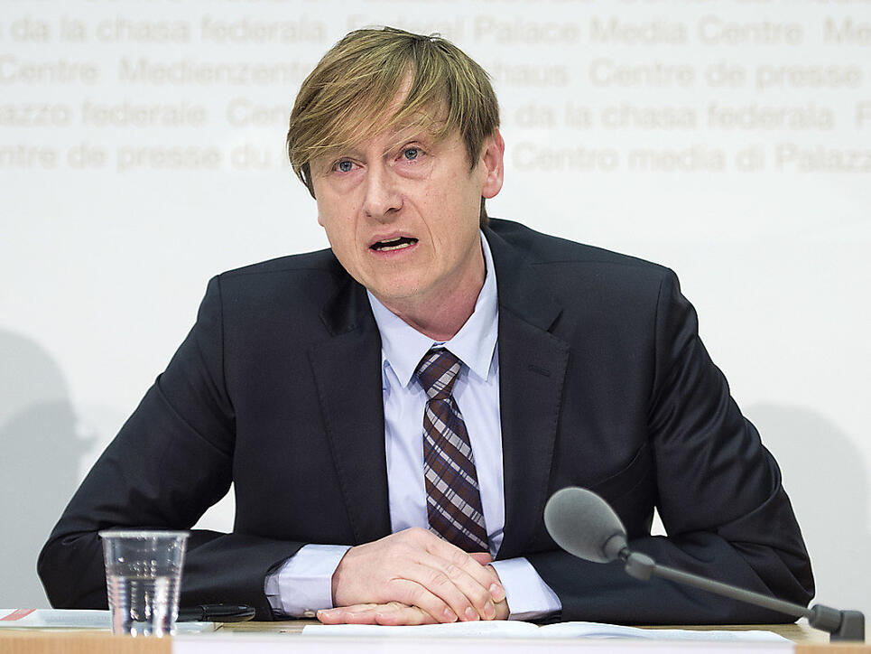 Erlässt der Bund neue Gebühren oder erhöht bestehende, soll Preisüberwacher Stefan Meierhans immer angehört werden. Der Bundesrat befürwortet eine entsprechende Motion. (Archivbild)