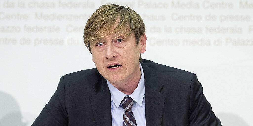 Erlässt der Bund neue Gebühren oder erhöht bestehende, soll Preisüberwacher Stefan Meierhans immer angehört werden. Der Bundesrat befürwortet eine entsprechende Motion. (Archivbild)