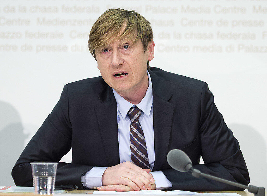 Erlässt der Bund neue Gebühren oder erhöht bestehende, soll Preisüberwacher Stefan Meierhans immer angehört werden. Der Bundesrat befürwortet eine entsprechende Motion. (Archivbild)