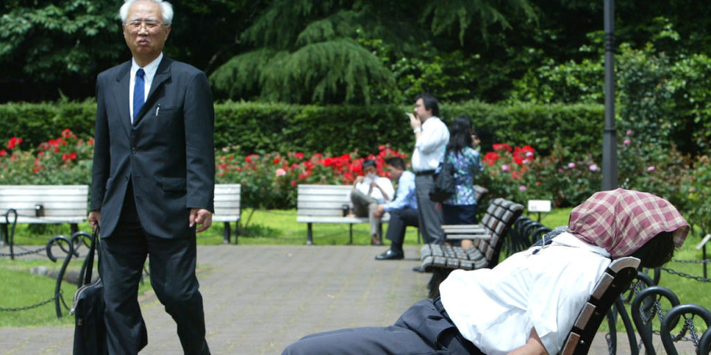 Viele Angestellte in Japan arbeiten zu viel, wie die Regierung in einem Bericht zu chronischer Überarbeitung herausfand. (Symbolbild) Viele Angestellte in Japan arbeiten zu viel, wie die Regierung in einem Bericht zu chronischer Überarbeitung herausfand. (Symbolbild)