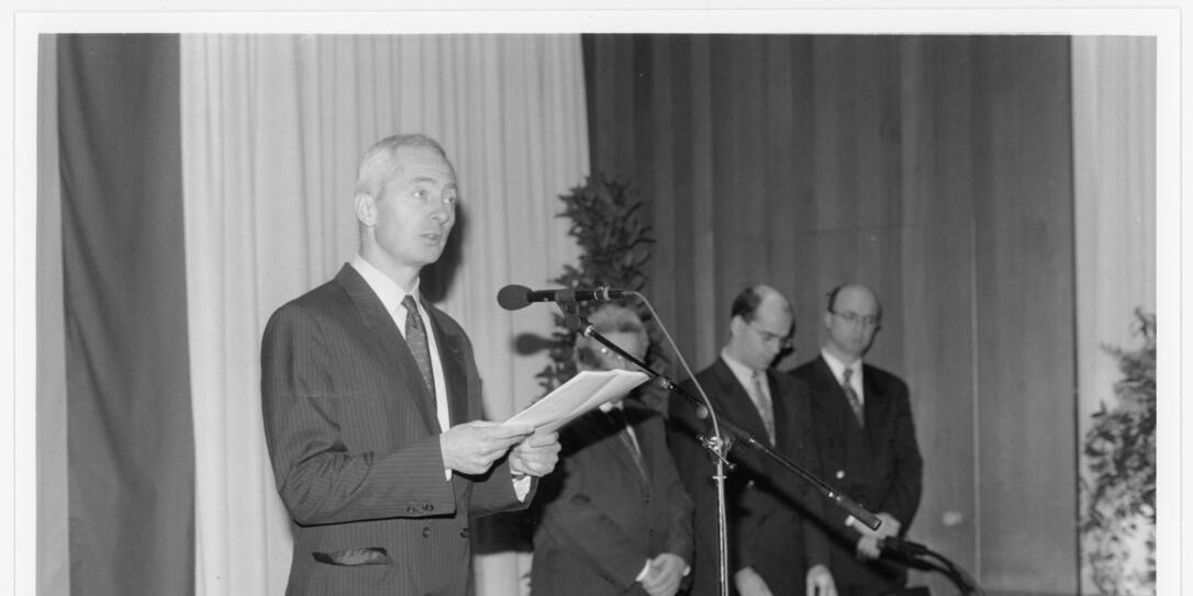Landtagseröffnung mit Thronrede S.D. Fürst Hans-Adam II., 6.11.1993 Landtagseröffnung mit Thronrede S.D. Fürst Hans-Adam II., 6.11.1993
