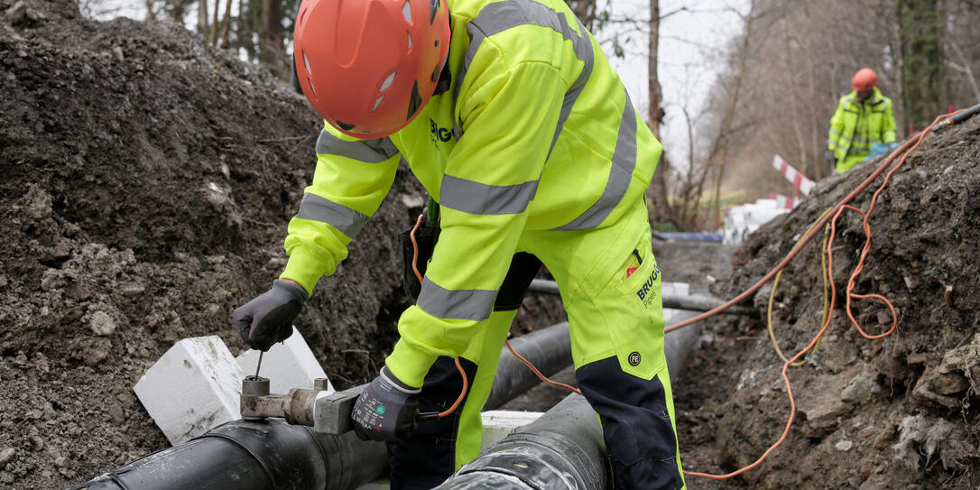 Installation der Fernwärme auf Schloss Vaduz