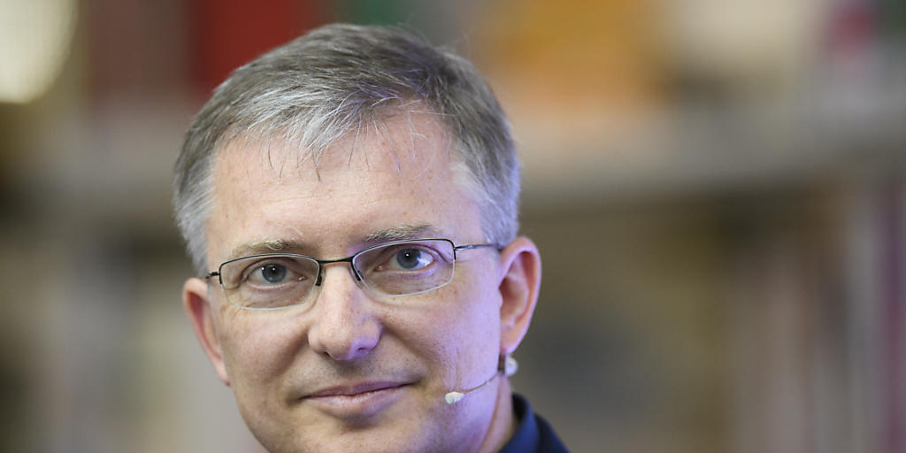 Markus Seiler, Chef des Nachrichtendienstes des Bundes (NDB), nimmt nach der RUAG-Spionageattacke die Unternehmen in die Pflicht. Sie müssten vermehrt für die Sicherheit ihrer Daten sorgen. (Archiv)
