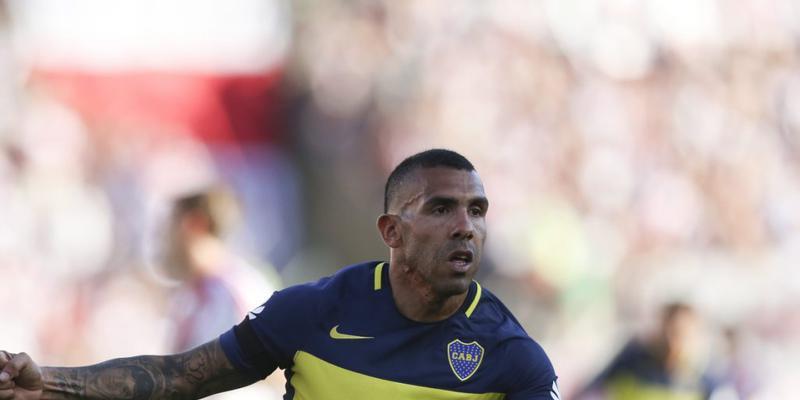 Carlos Tevez kann sich auf sein Riesenverdienst in China freuen