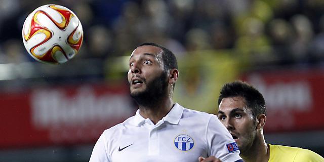 FCZ-Captain Yassine Chikhaoui (l.) gegen Villarreals Victor Ruiz