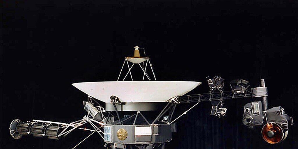 Voyager 2 verliess vor einem Jahr die Heliosphäre und trat in den interstellaren Raum. Nun berichten Forschende über die gesammelten Messdaten. (Archivbild)